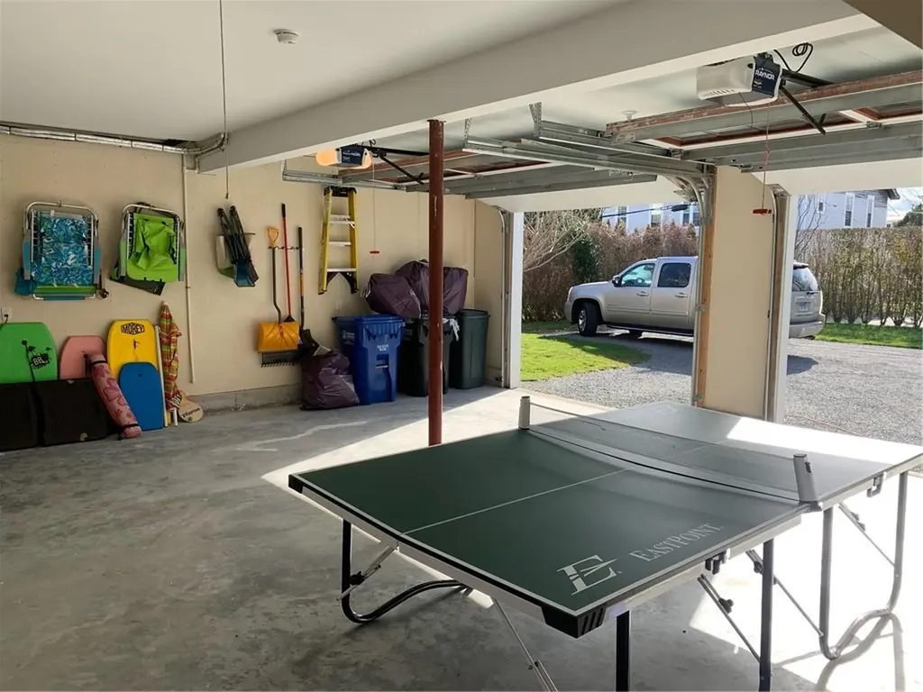 190 Coggeshall Avenue Newport RI 02840