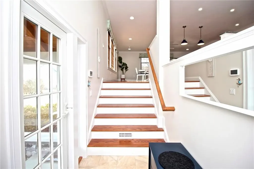 190 Coggeshall Avenue Newport RI 02840