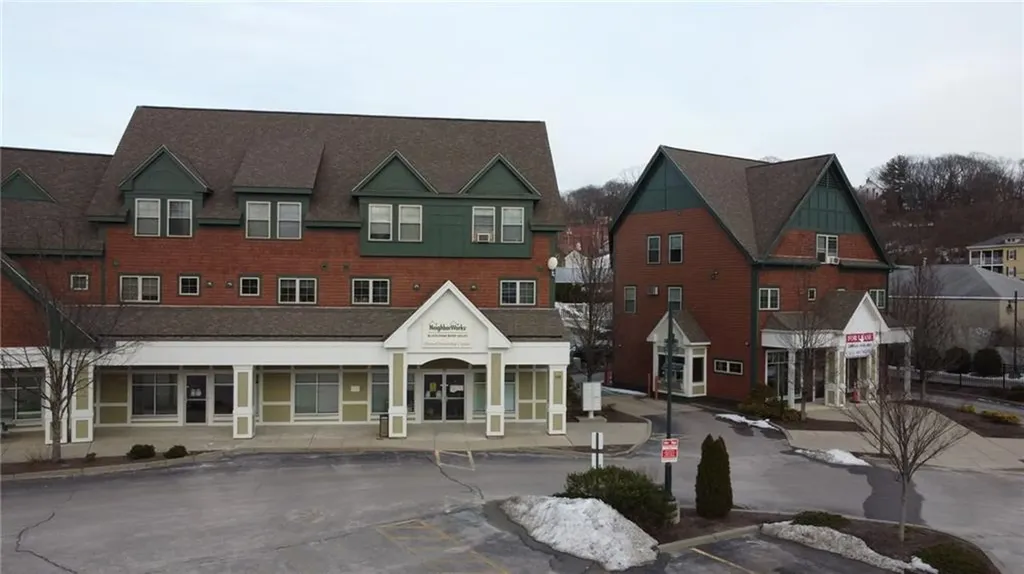 711 Front Street Woonsocket RI 02895