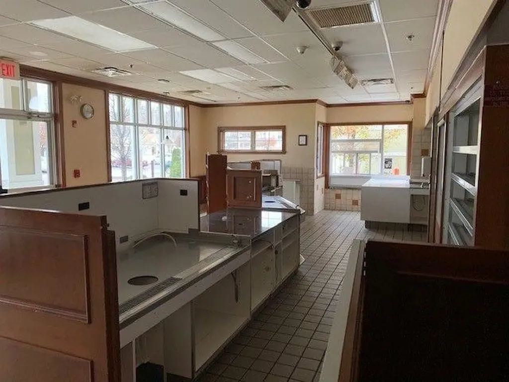 711 Front Street Woonsocket RI 02895