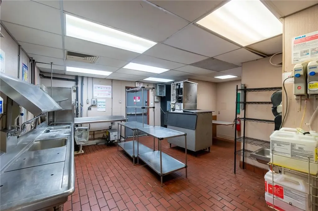 1883 Mineral Spring Avenue North Providence RI 02904