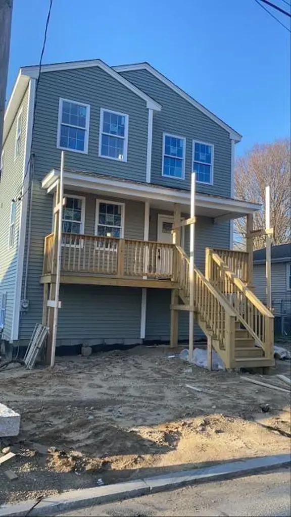 6 Tobyhanna Street Providence MA 02010