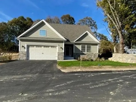24 Abbey Lane Westerly RI 02891