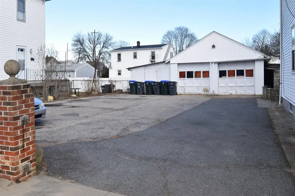 649 Union Avenue Providence RI 02909
