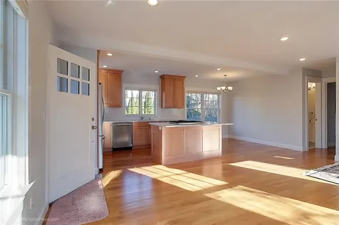 2 Katzman Place Newport RI 02840
