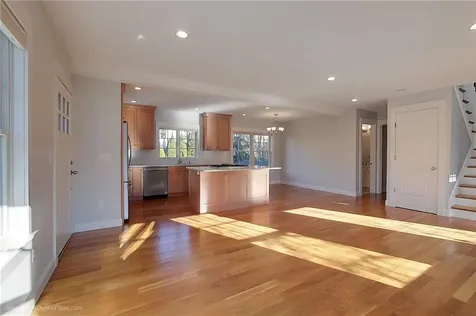 2 Katzman Place Newport RI 02840