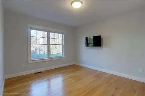 2 Katzman Place Newport RI 02840
