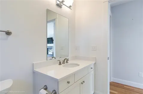 2 Katzman Place Newport RI 02840
