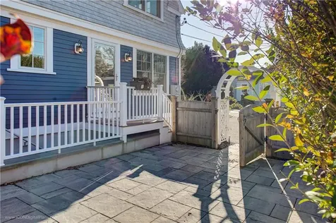 2 Katzman Place Newport RI 02840