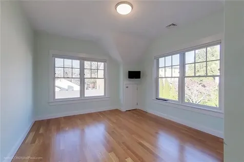 2 Katzman Place Newport RI 02840