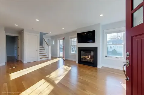 2 Katzman Place Newport RI 02840
