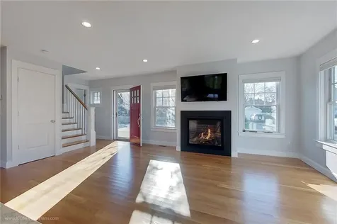 2 Katzman Place Newport RI 02840