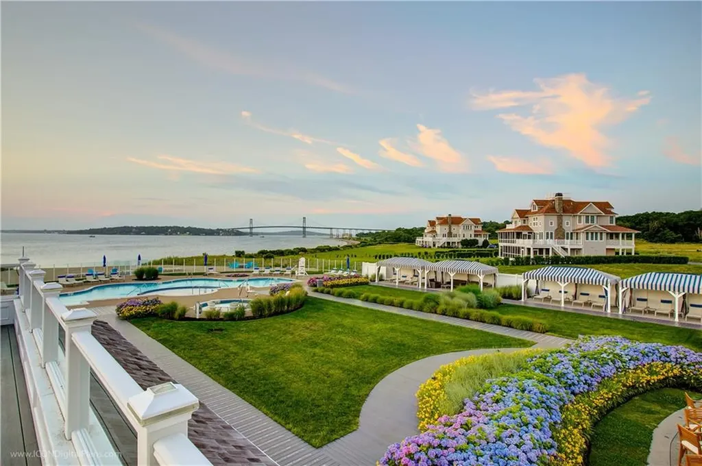 2 Newport Harbor (b23) Drive Portsmouth RI 02871