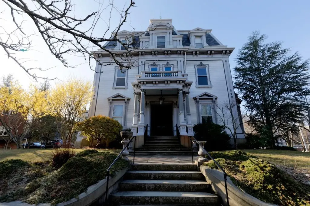 189 Hope Street Providence RI 02906