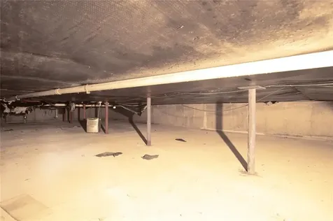 206 E Songbird Lane Tiverton RI 02878