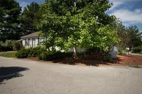 206 E Songbird Lane Tiverton RI 02878