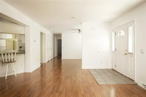 206 E Songbird Lane Tiverton RI 02878