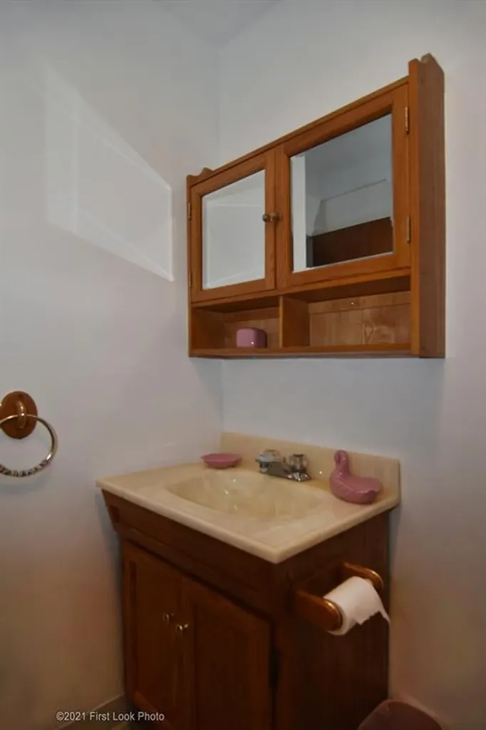 68 Maryland Avenue Pawtucket RI 02860