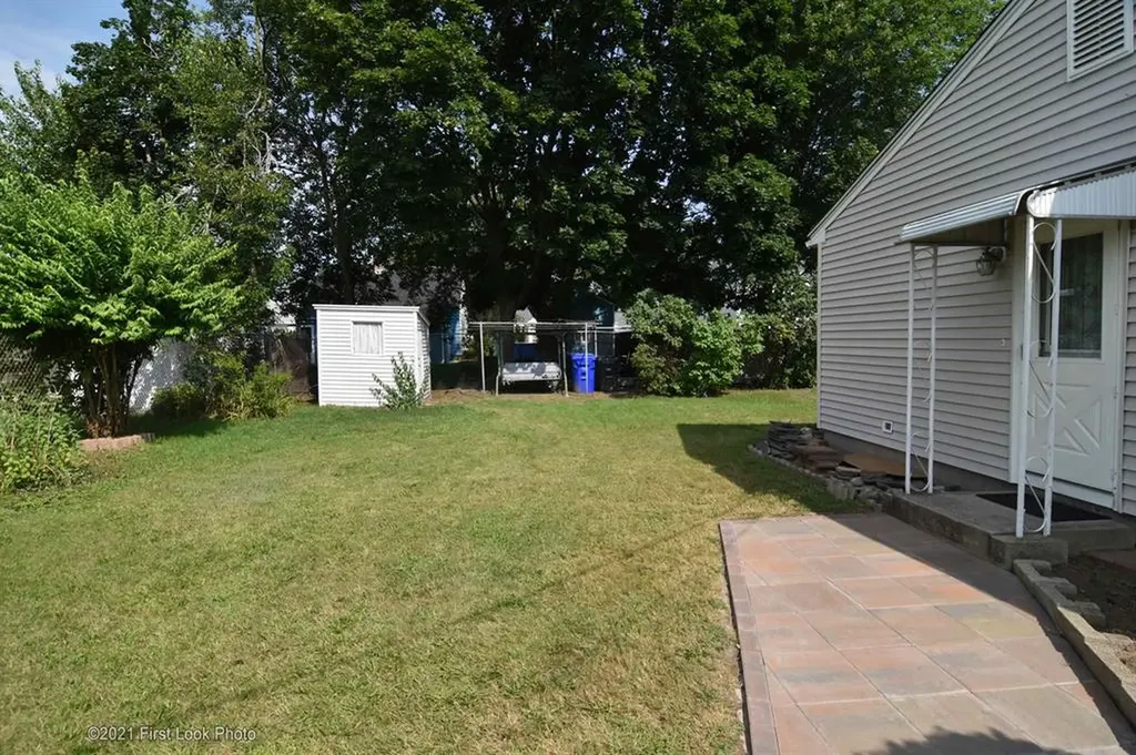 68 Maryland Avenue Pawtucket RI 02860