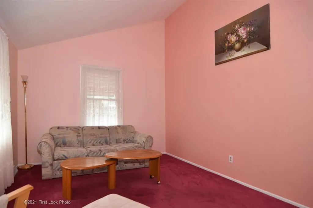 68 Maryland Avenue Pawtucket RI 02860