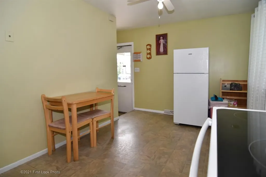 68 Maryland Avenue Pawtucket RI 02860