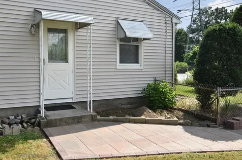 68 Maryland Avenue Pawtucket RI 02860