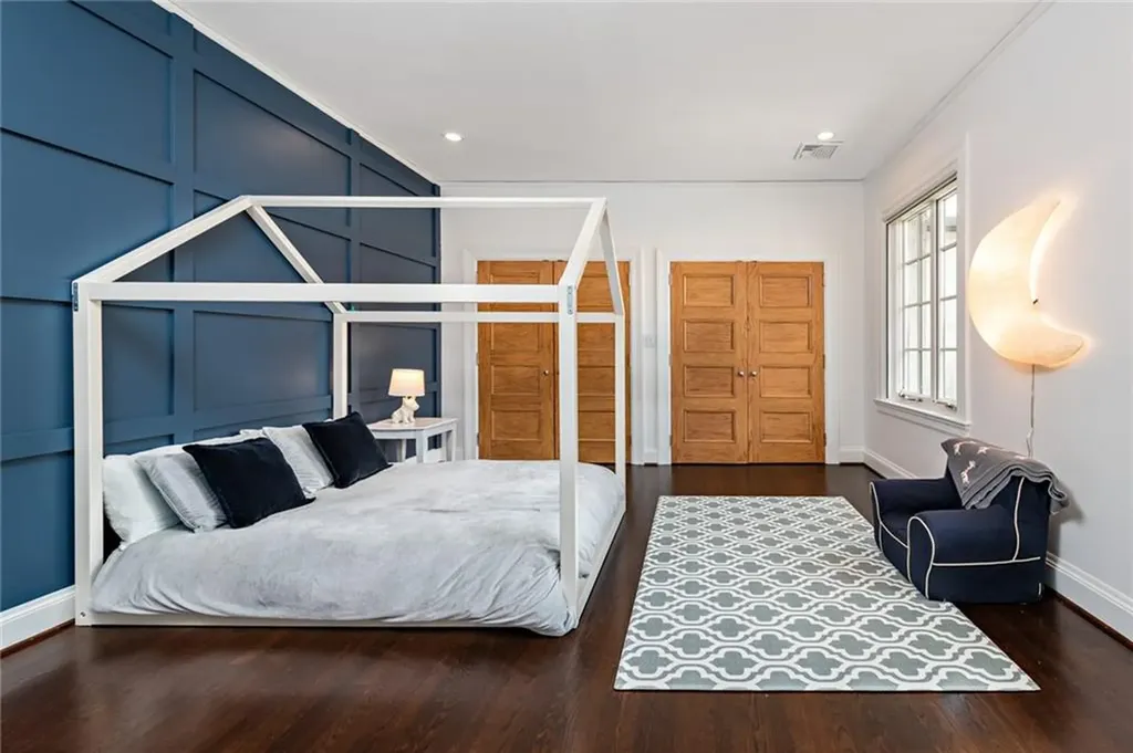 460 Rochambeau Avenue Providence RI 02906