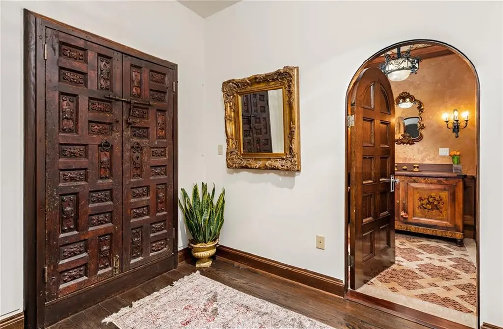 460 Rochambeau Avenue Providence RI 02906