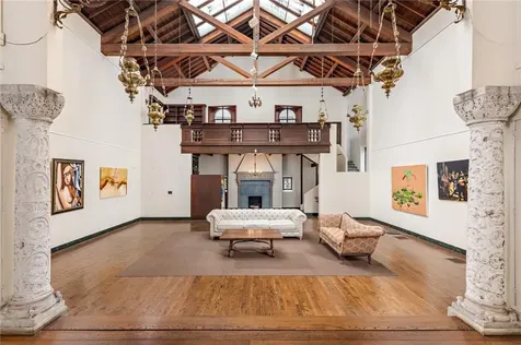 460 Rochambeau Avenue Providence RI 02906