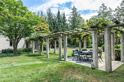 460 Rochambeau Avenue Providence RI 02906