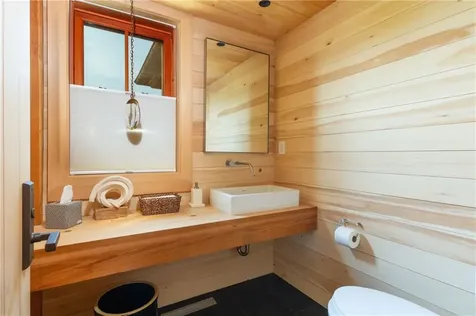 1776 Corn Neck Road Block Island RI 02807