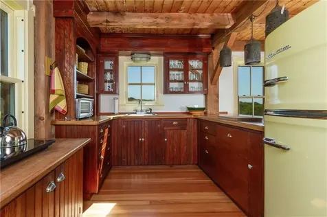 1776 Corn Neck Road Block Island RI 02807