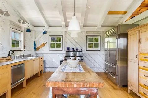 1776 Corn Neck Road Block Island RI 02807