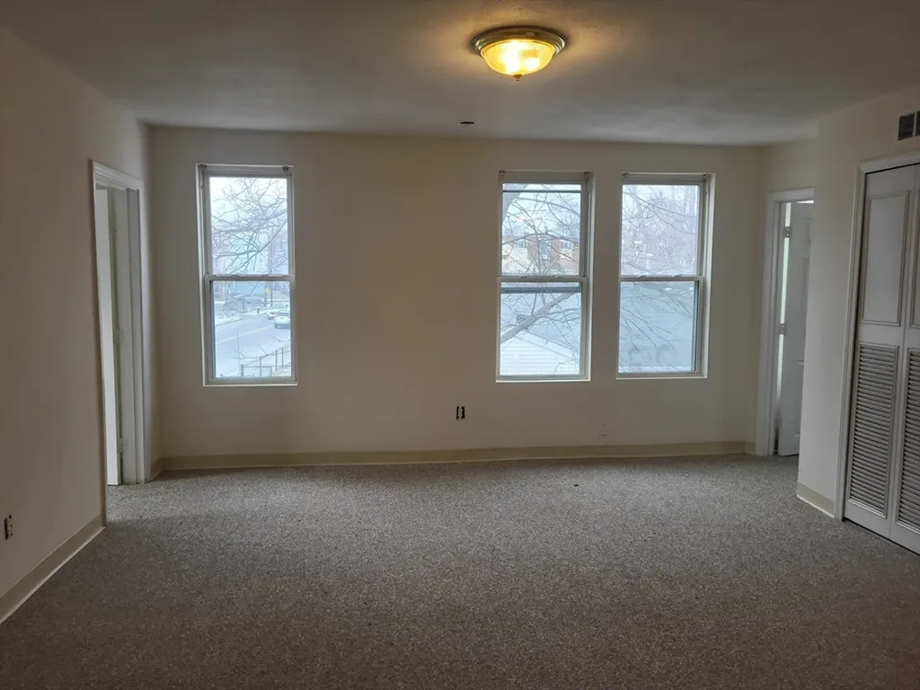 Boston MA, 947 River Street, Unit 3