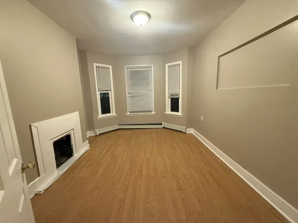 Boston MA, 9-11 Higgins Street, Unit 1