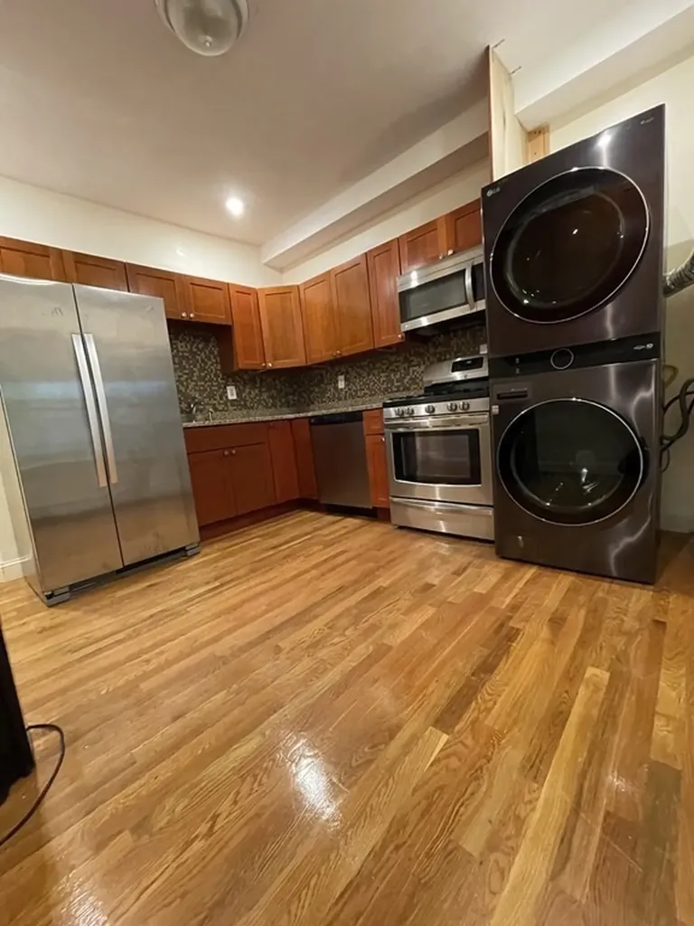 Boston MA, 45 School Street, Unit 3