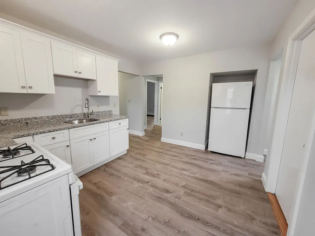 49 Rosedale Street Boston MA 02124