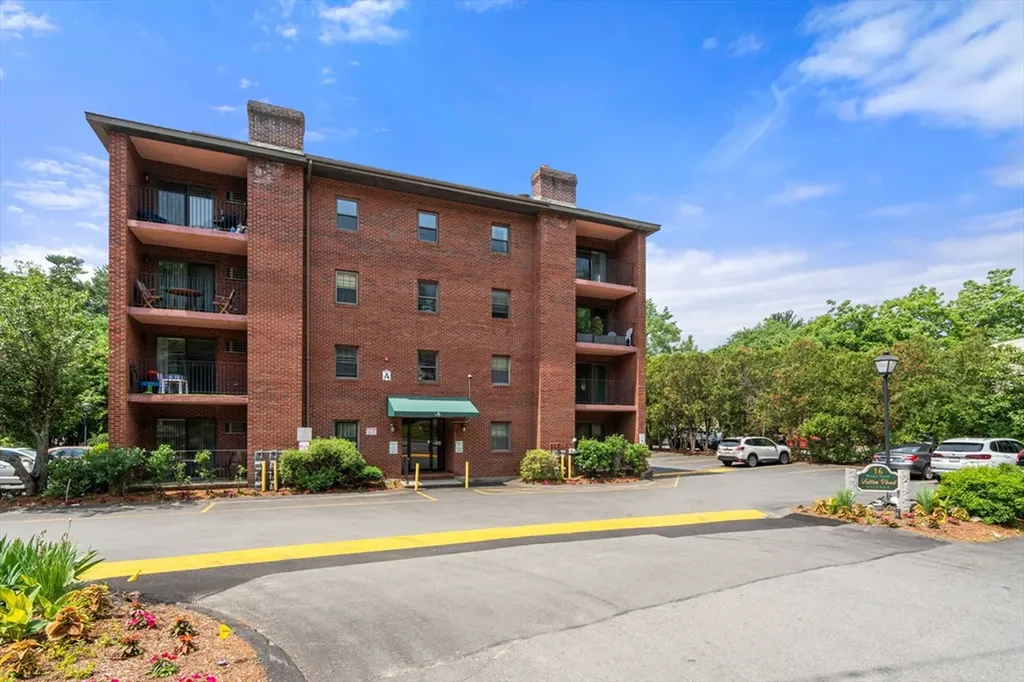 16 Winter Street Waltham MA 02452