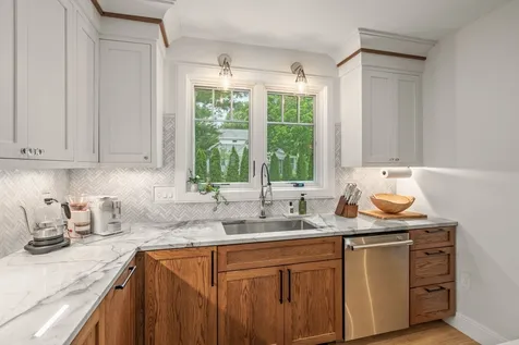 8 Bates Court Dedham MA 02026