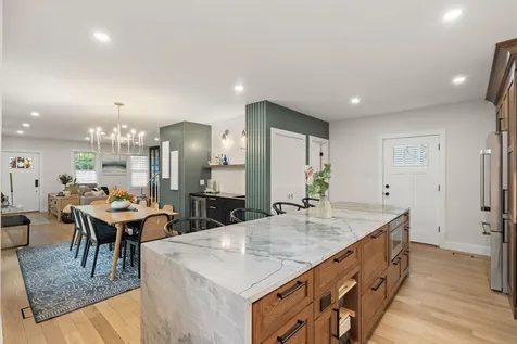 8 Bates Court Dedham MA 02026