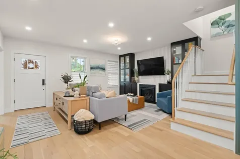 8 Bates Court Dedham MA 02026