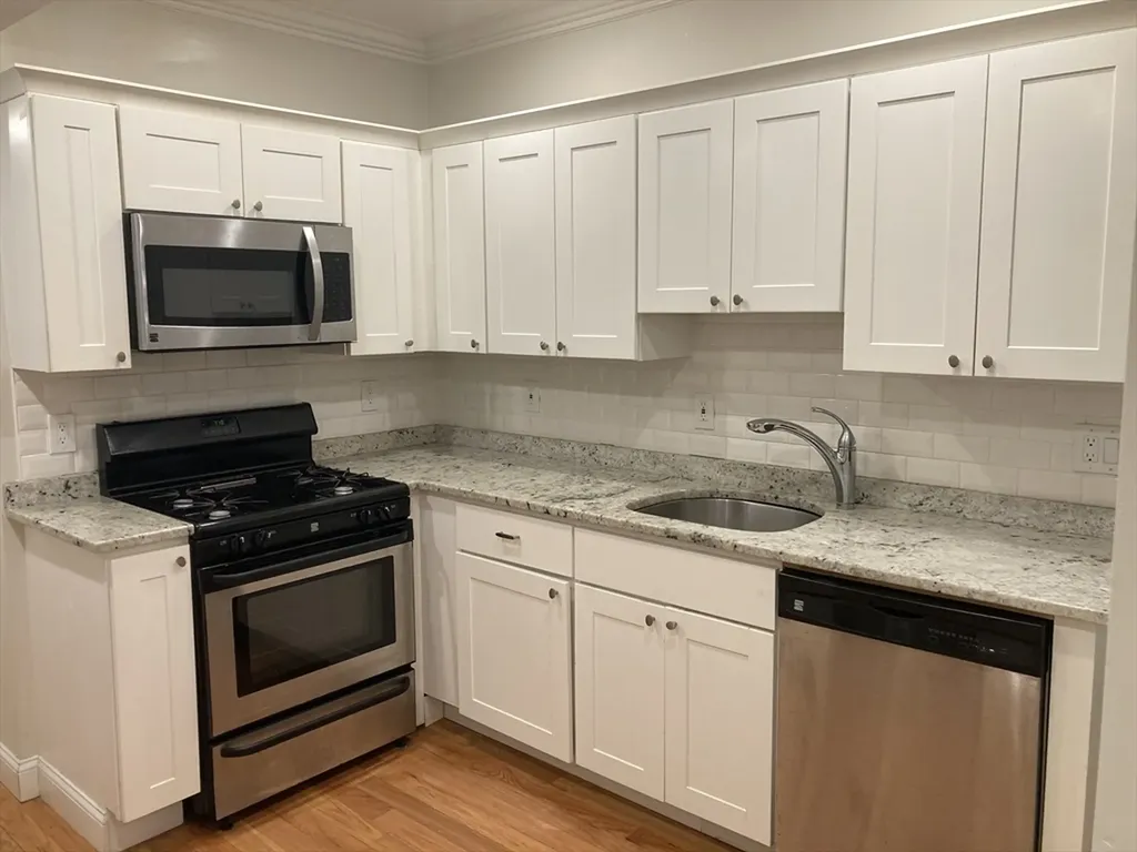 194 Salem Street Boston MA 02113
