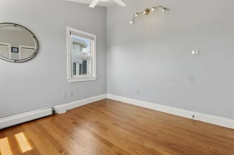 17 Sackville Street Boston MA 02129