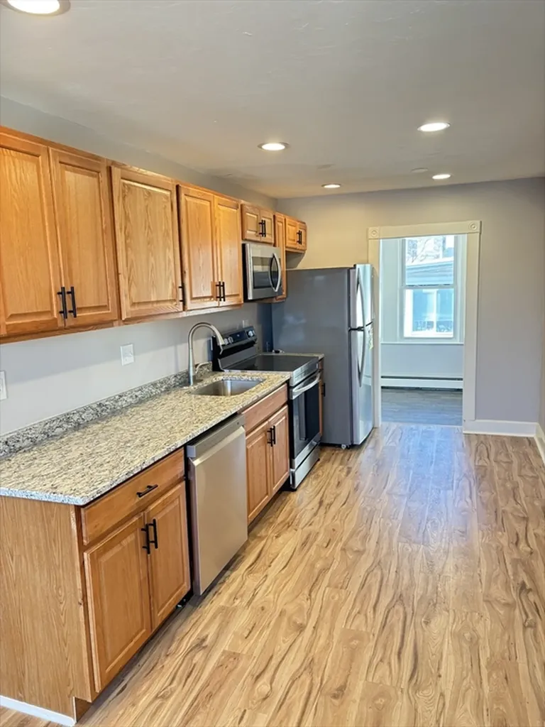 713 Metropolitan Avenue Boston MA 02136