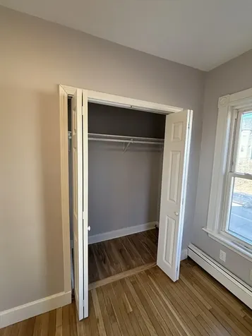 713 Metropolitan Avenue Boston MA 02136