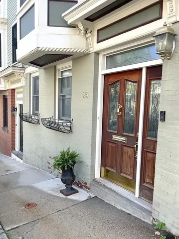 25 Sackville Boston MA 02129