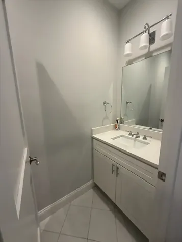 719 East 5t Boston MA 02127