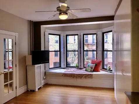 40 Saint Botolph Street Boston MA 02116