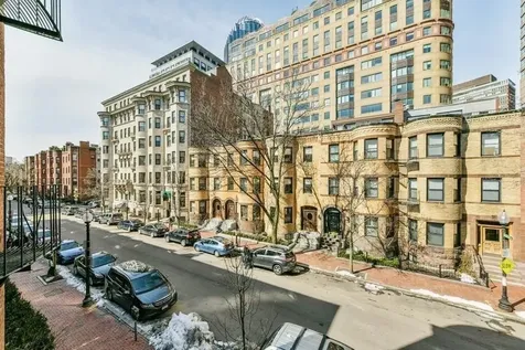 40 Saint Botolph Street Boston MA 02116