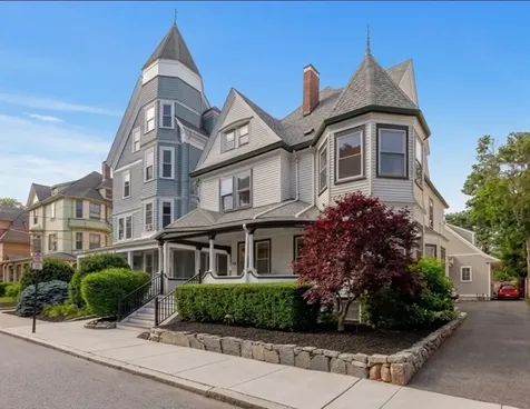 191 Davis Avenue Brookline MA 02445